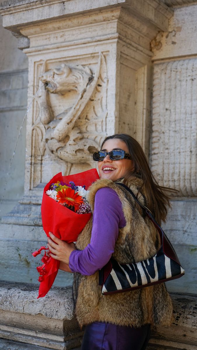 Look FLOXAH en Roma con flores