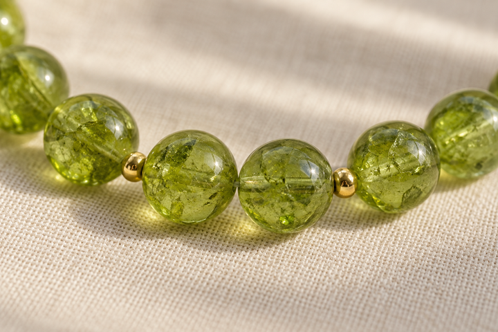 Contas de peridoto