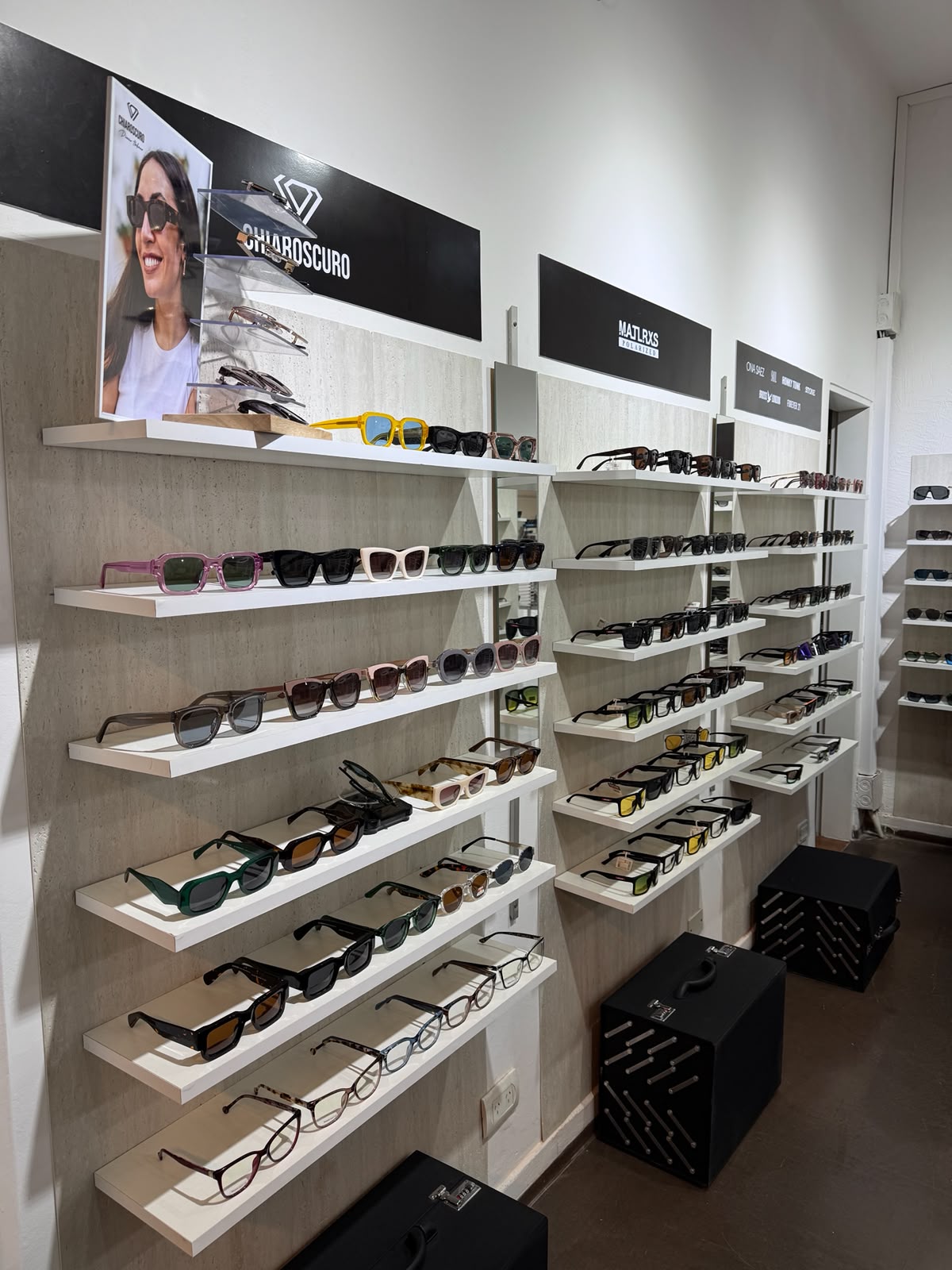 Colección mayorista Loveli: armazones y anteojos de sol