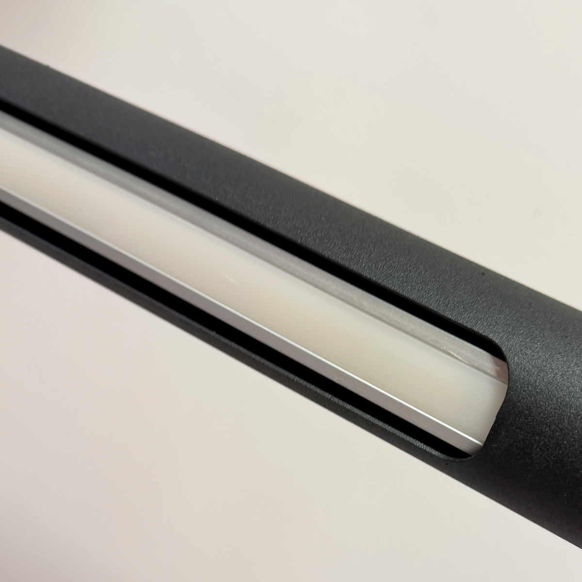 Tira LED COB con protector de luz lámpara de techo Vito