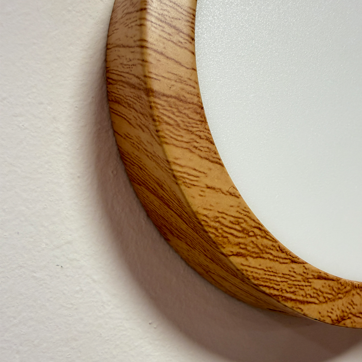 Detalle acabado madera aplique Wood 12W techo