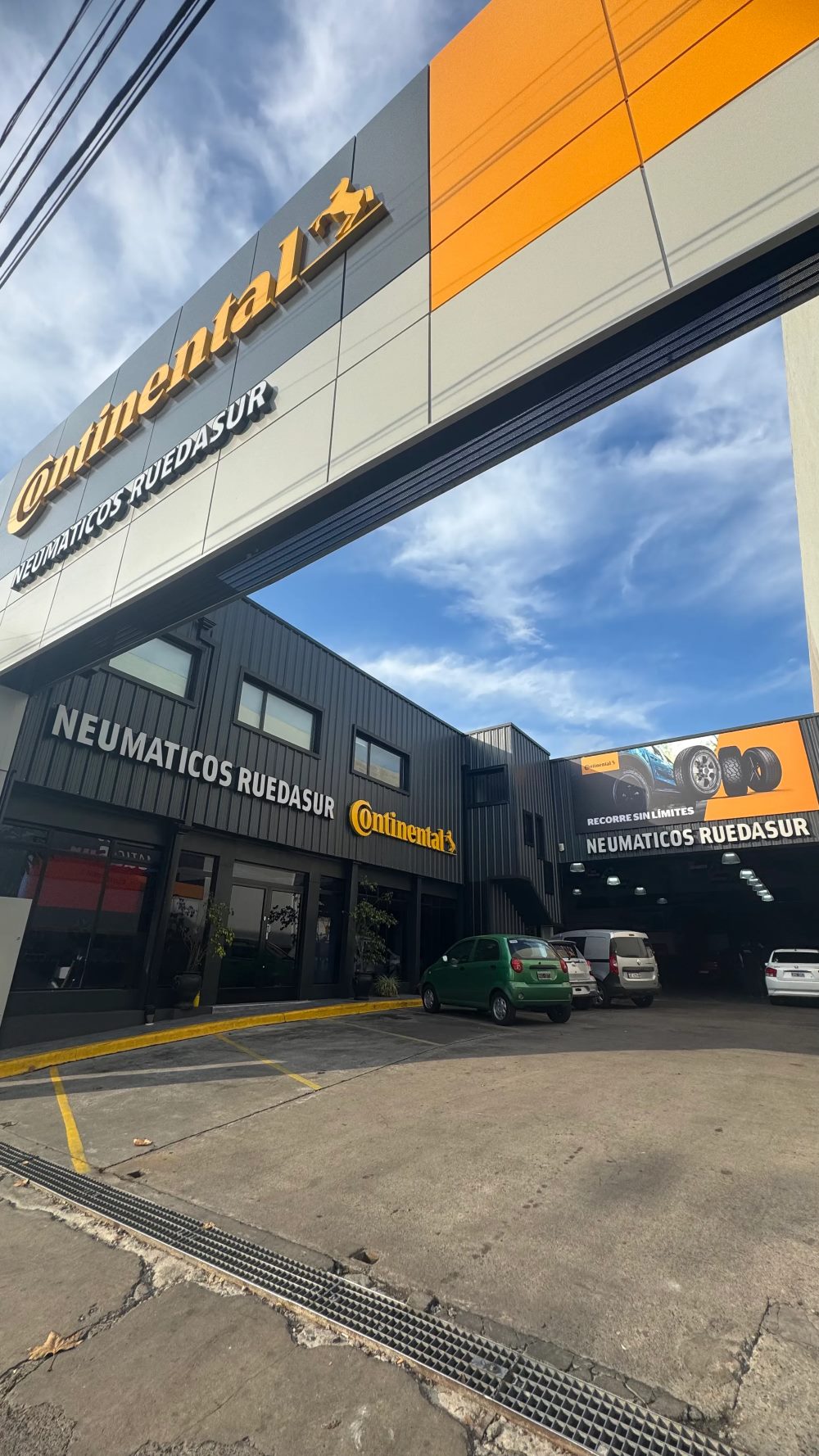 Local de Neumáticos Ruedasur en Banfield