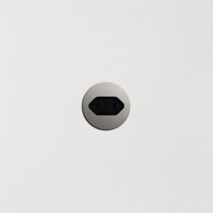 TOMADA DE EMBUTIR CIRCULAR PARA ALVENARIA INOX