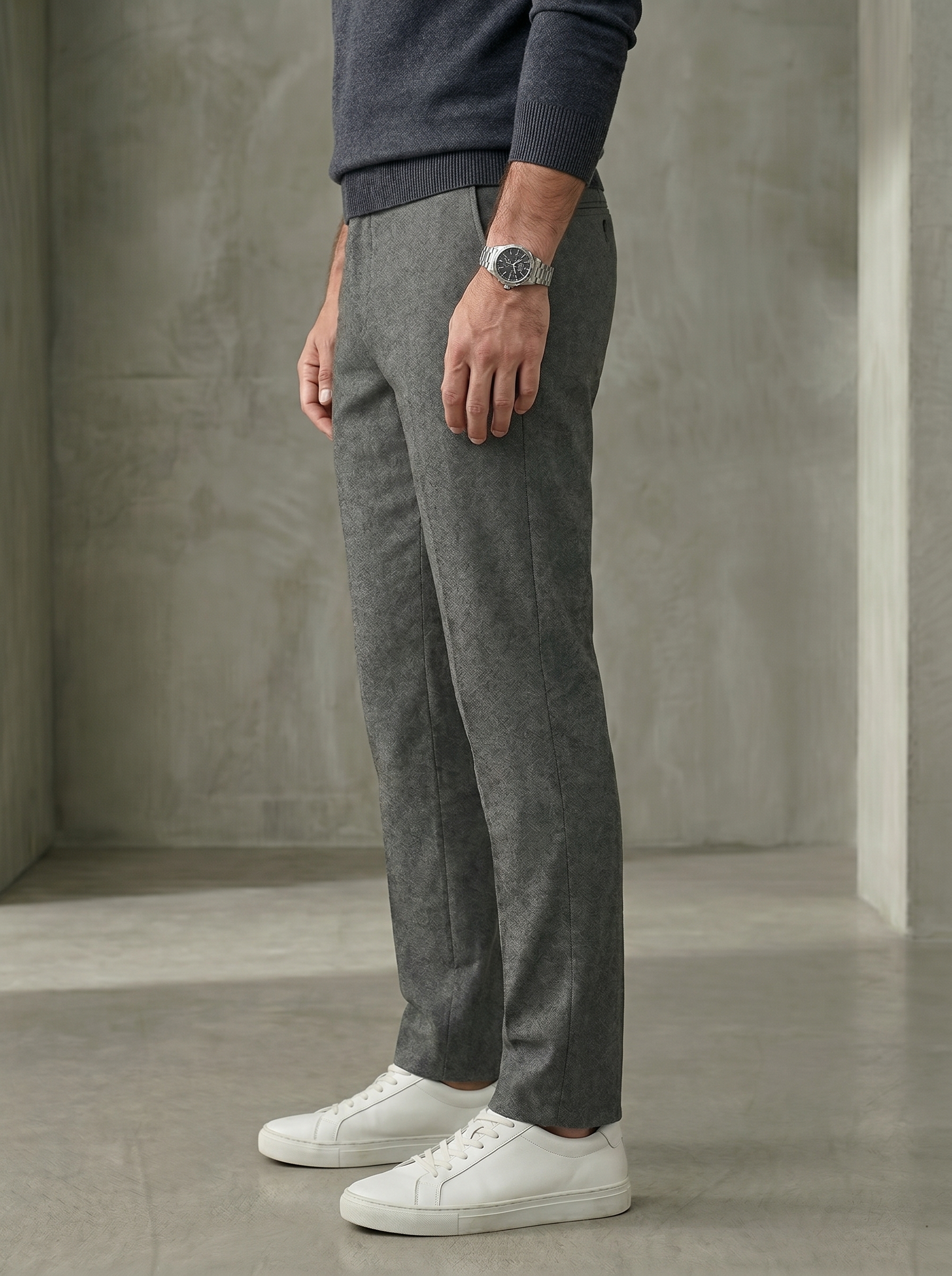 Lateral del pantalón en modelo