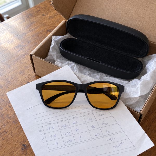 Blue blocker naranjas con receta y estuche