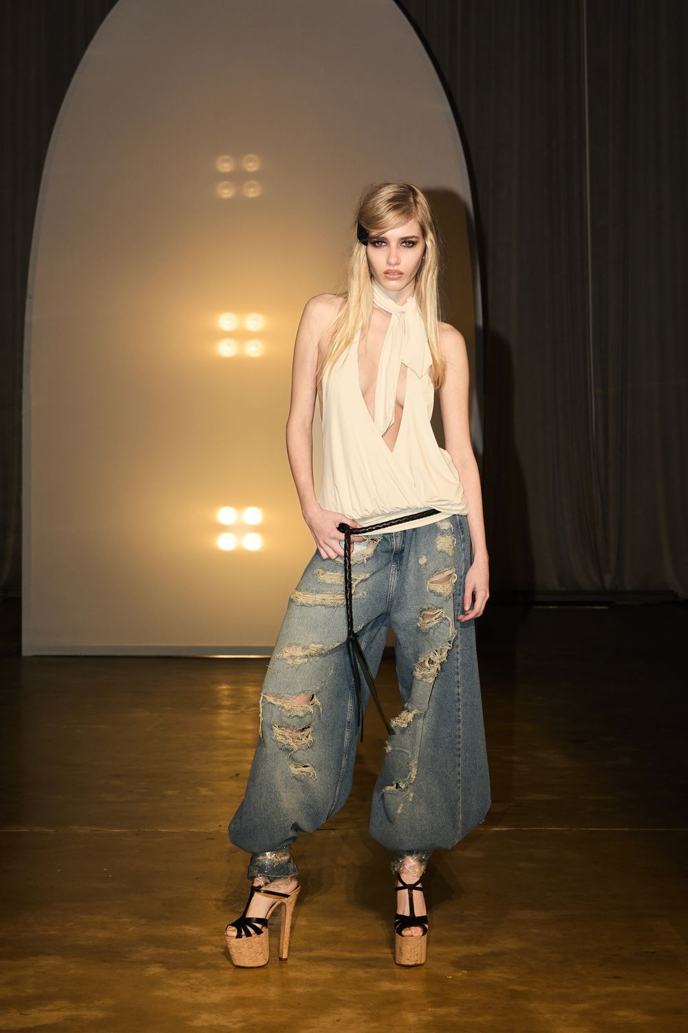 Top White x BAFweek — look 5