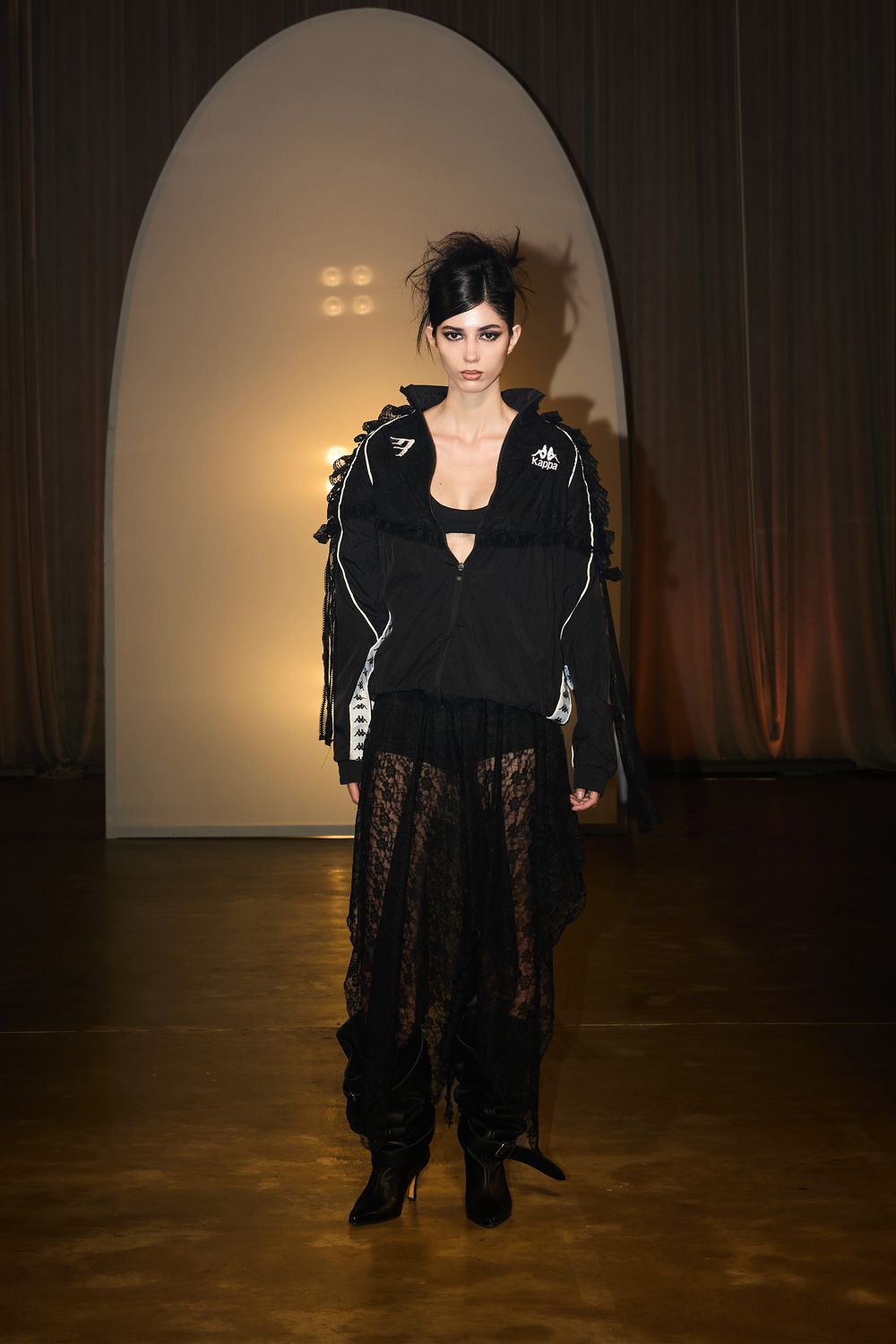 Top White x BAFweek — look 14