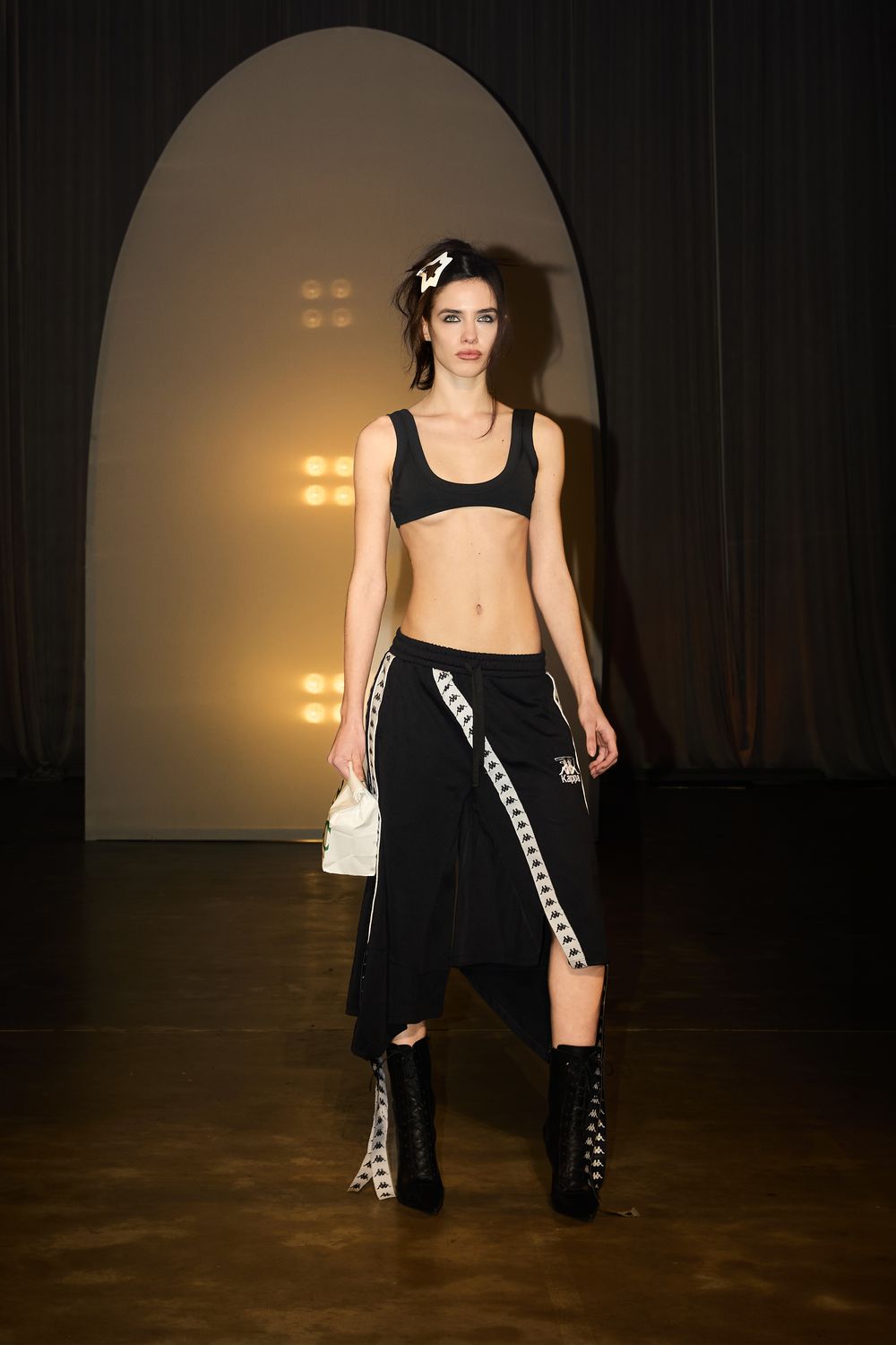 Top White x BAFweek — look 16