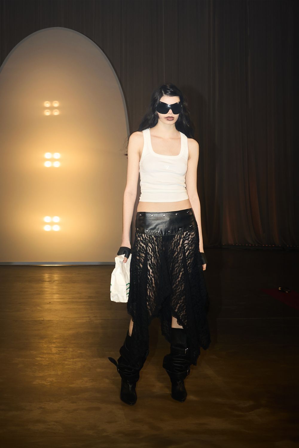 Top White x BAFweek — look 29