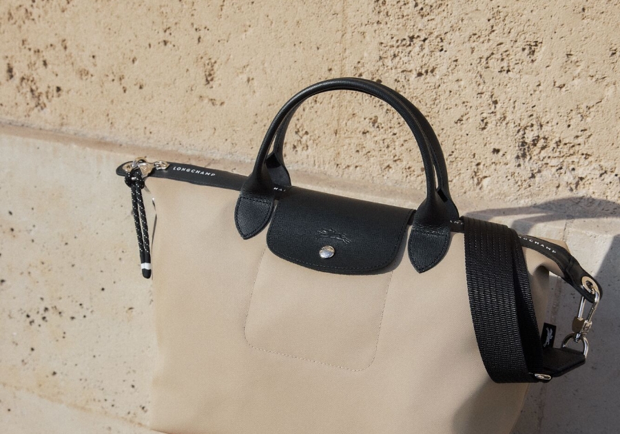 LE PLIAGE