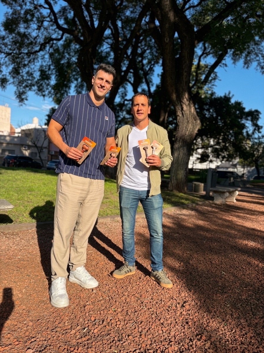 Juan & Federico con productos ecoBone