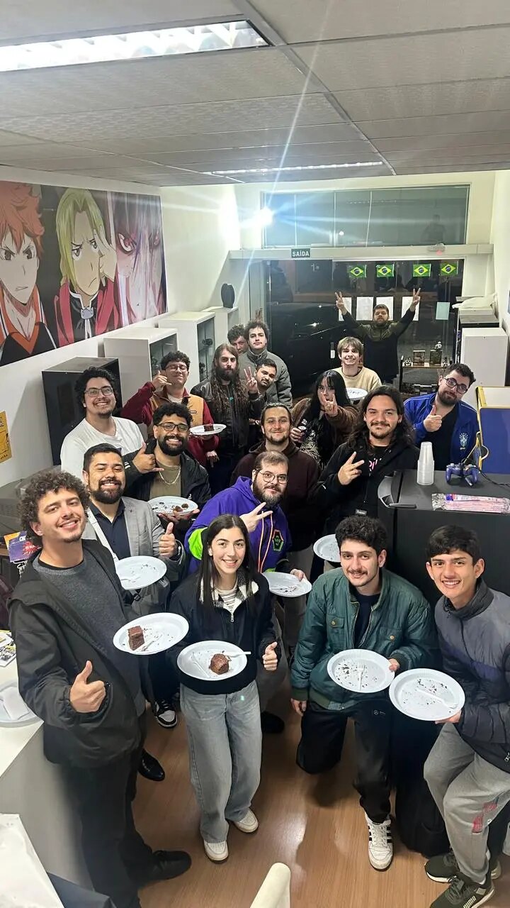 Comunidade da Kend Shop reunida em um evento da loja