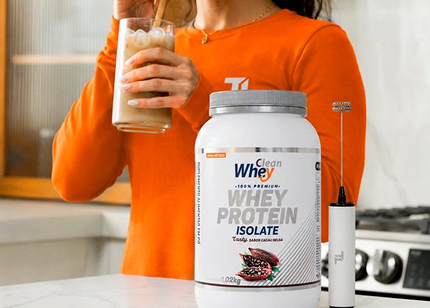 Preparo do whey protein sabor Cacau Belga