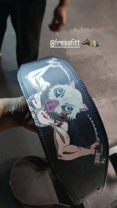 Cliente usando su producto personalizado