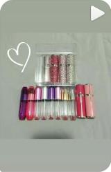 Primera foto de la colección de Ade