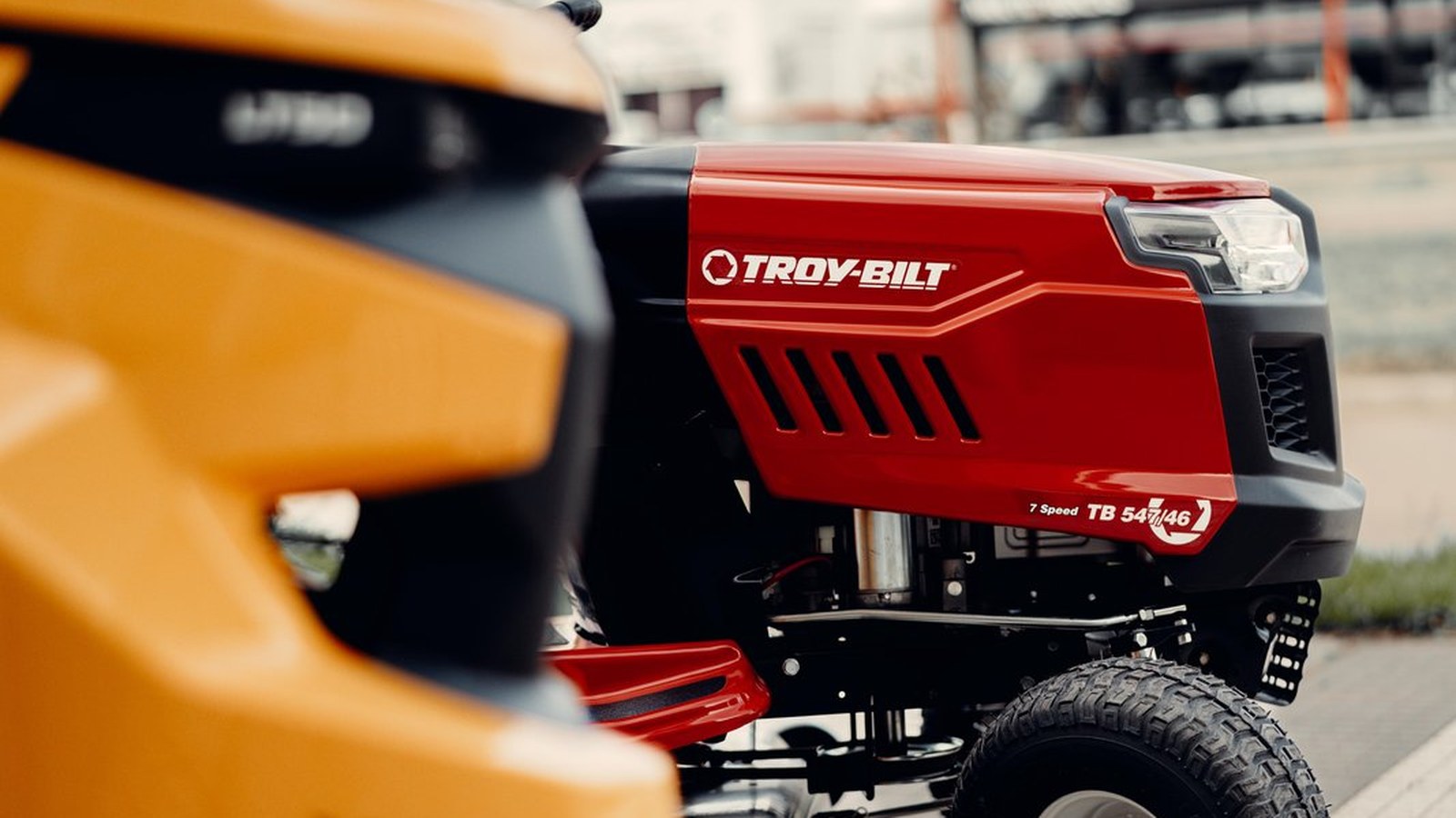 Tractores cortacésped Troy-Bilt en HMC Hub