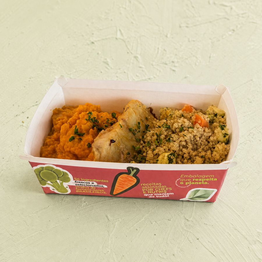 Peixe com Mousseline de Cenoura e Tabulê de Quinoa