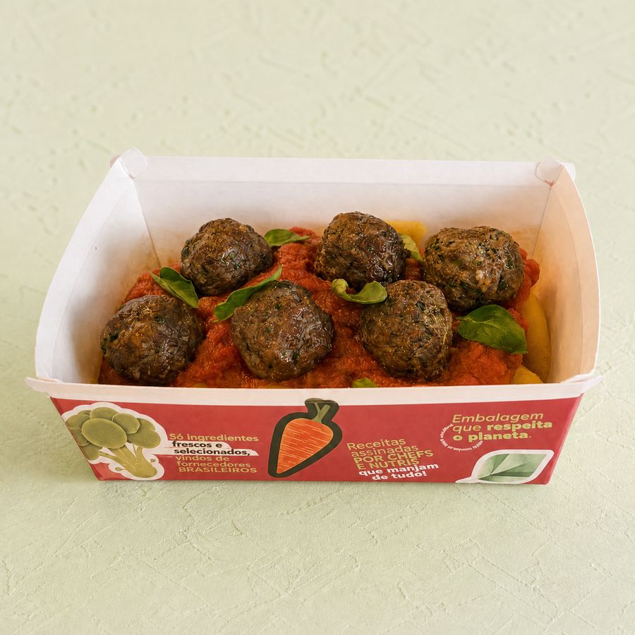 Polpetine com Nhoque de Raízes ao Pomodoro