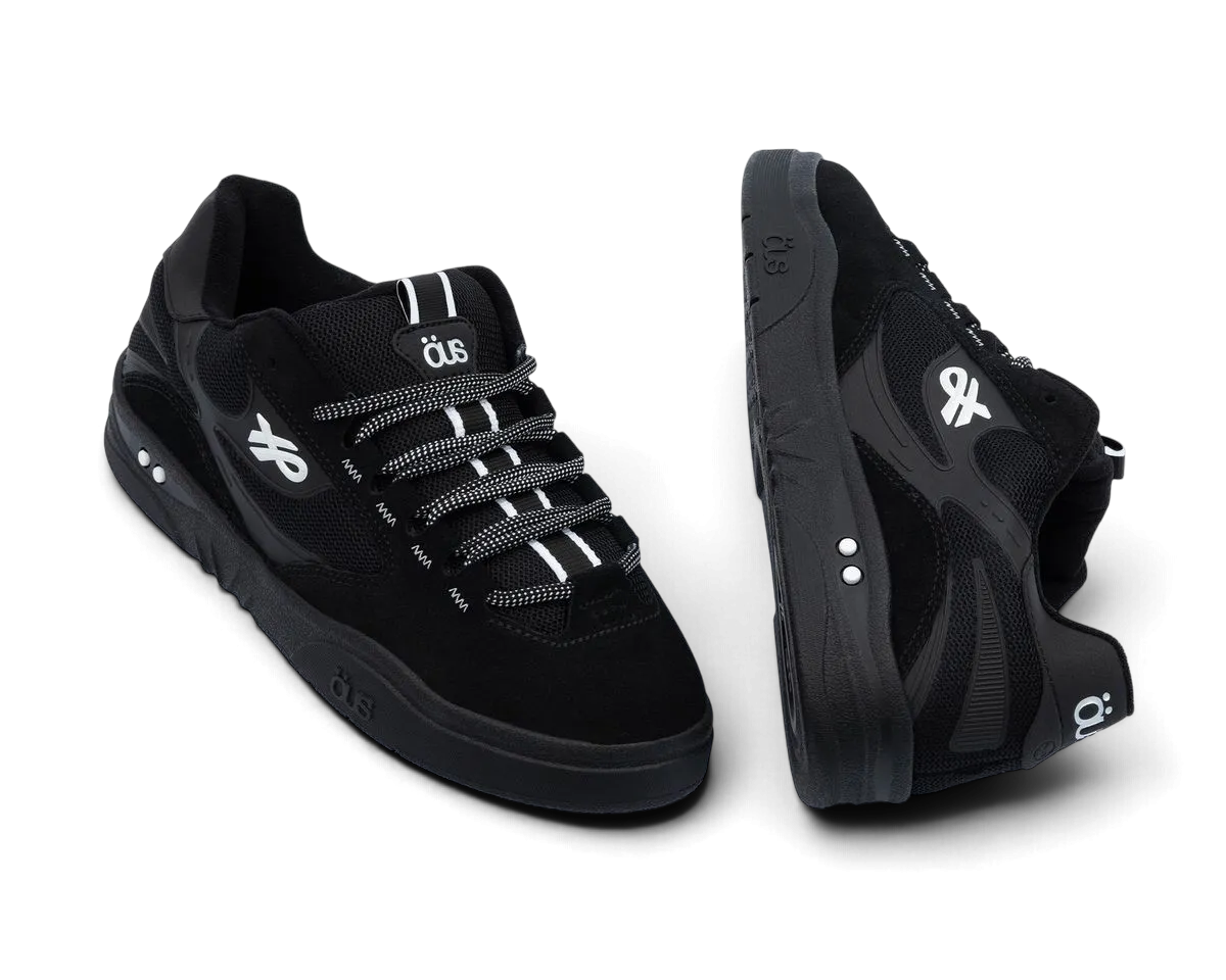 Tênis ÖUS Fluente GTX preto e branco, exibido em dois ângulos