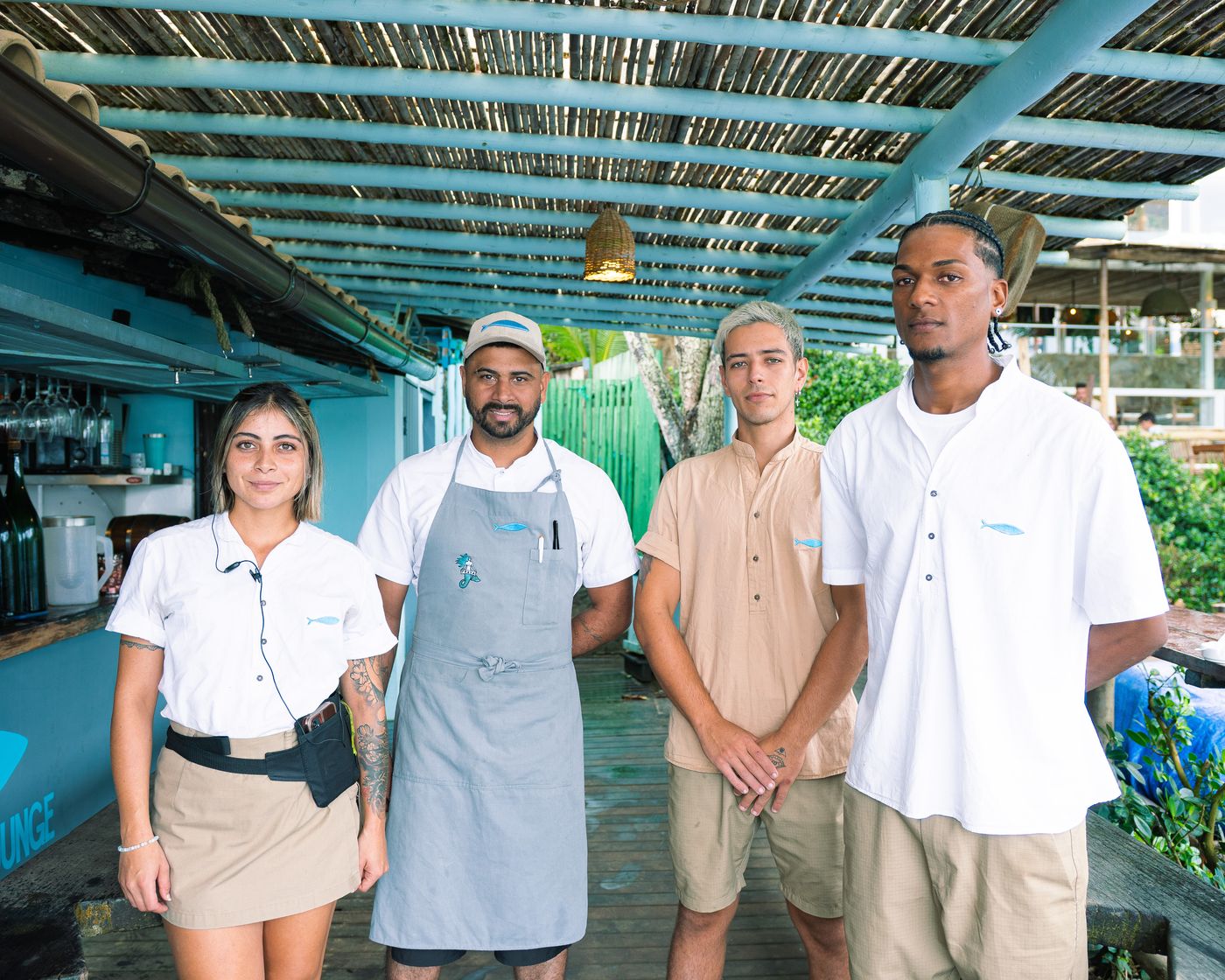 Equipe de restaurante uniformizada pela Lavoro