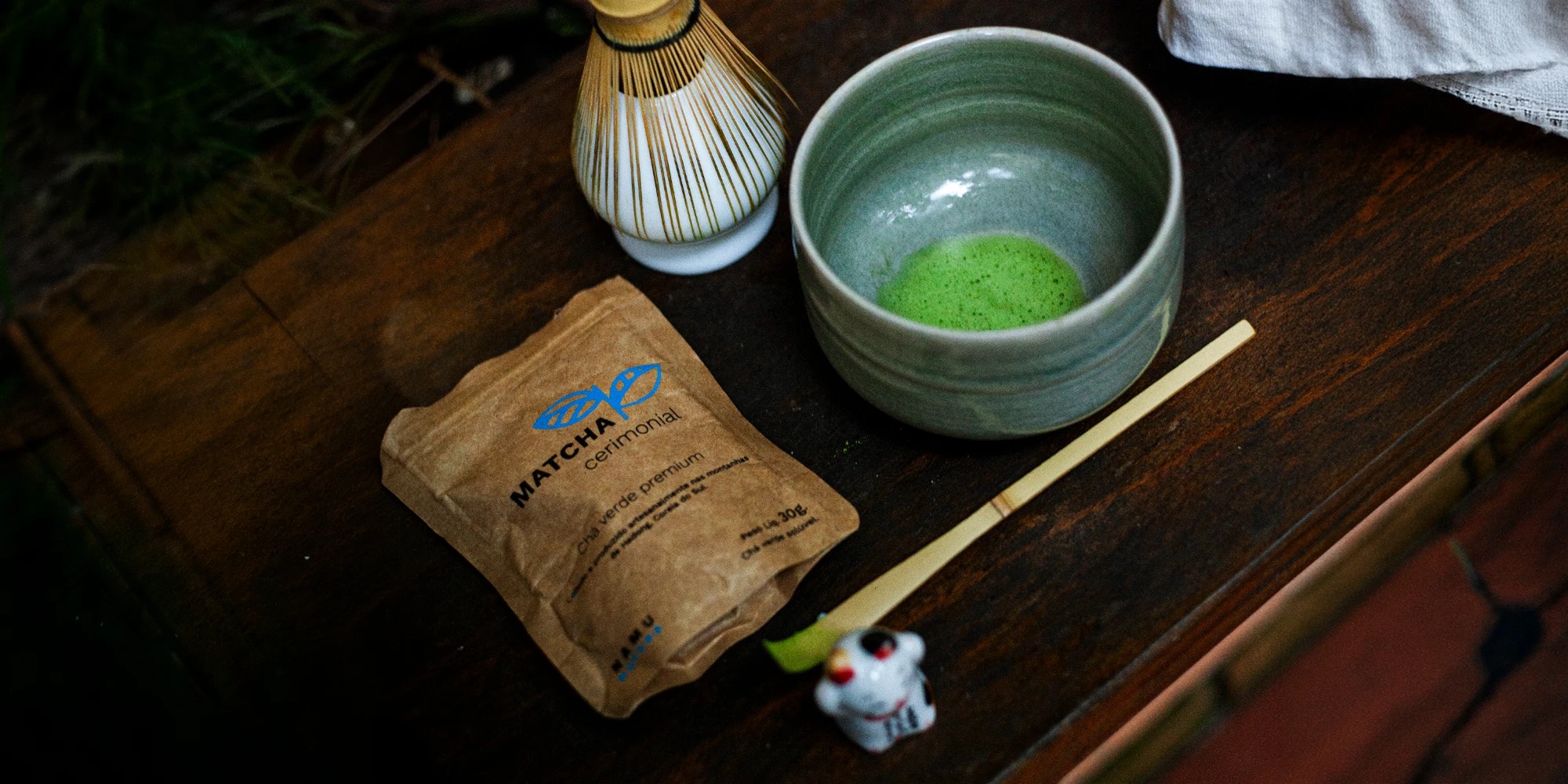Embalagem de matcha com marca própria