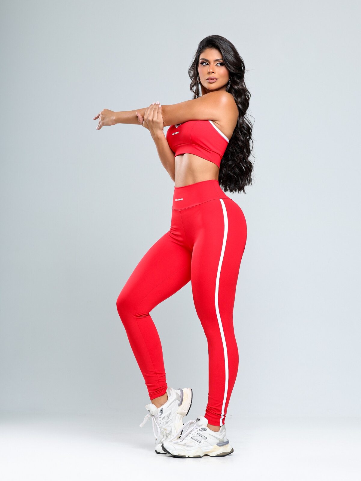 Conjunto fitness vermelho DUC
