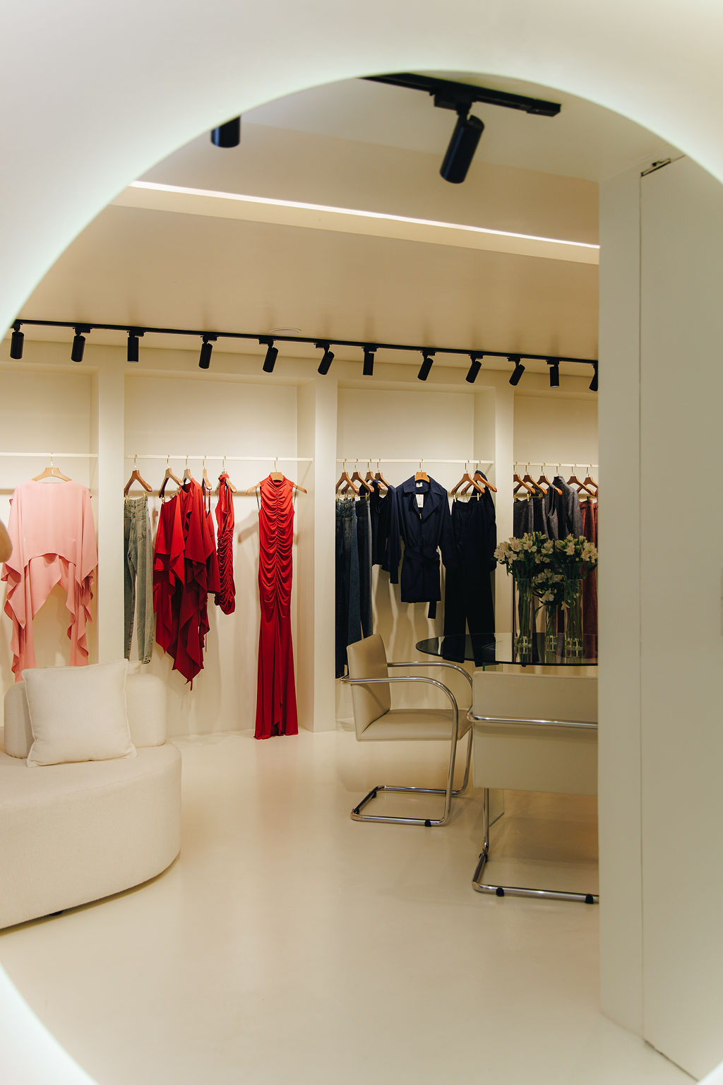 Interior da loja Bia Souza Brand